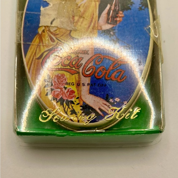Vintage Coca-Cola Sewing Kit - Picture 8 of 8